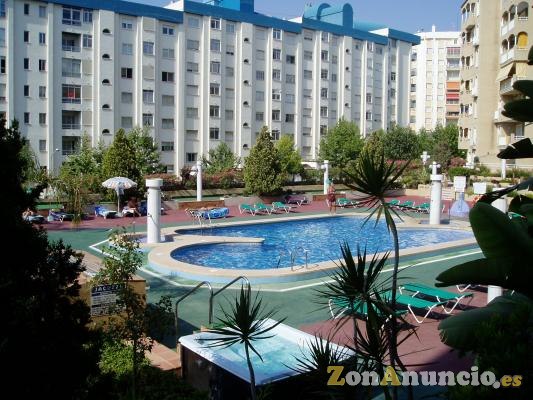 APARTAMENTO A CINCO MINUTOS ANDANDO A LA PLAYA